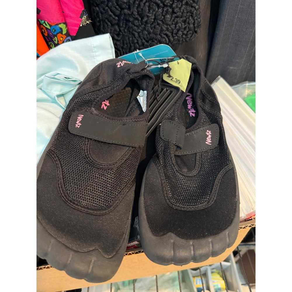 Newtz Water Shoes Black Pink Mesh Aqua Socks UPF 50 Hook Loop Strap NWT